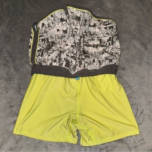 Ikonik 2 in 1 Athletic Running Shorts Women’s Size Petite Medium - Picture 6 of 6